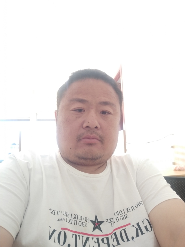 流星隐爱的第一张照片--莆田闪婚服务中心