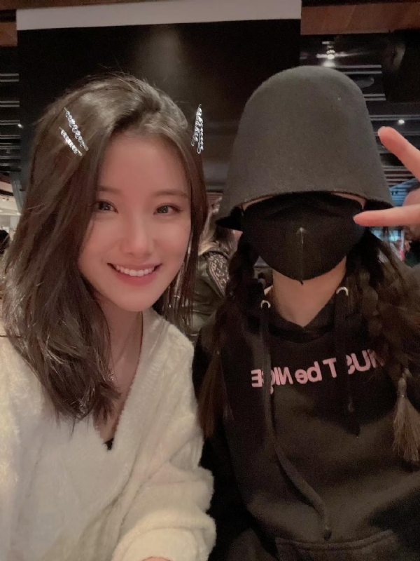 若微的第一张照片--莆田闪婚服务中心