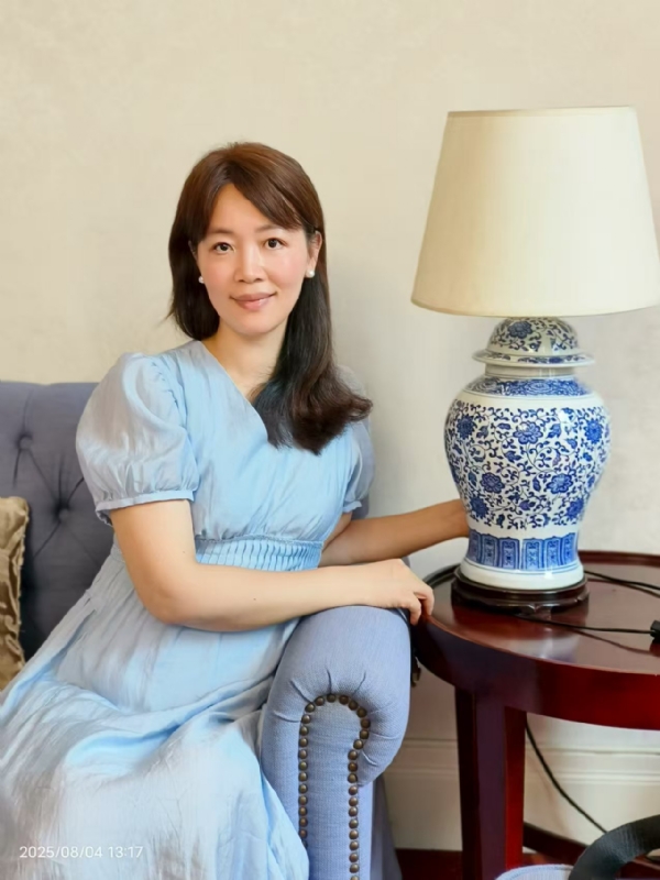 Q绮芳的第二张照片--莆田闪婚服务中心